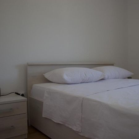 Apartmani Bauk Pucisca Eksteriør billede